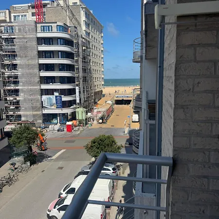 Seacast 2 Slaapkamers Met Zeezicht En Terras - In Centrum Gelegen - 100 M Het Ostend